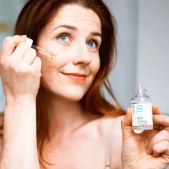 [B3] Ampoule Hydra Concentré réparateur SVR