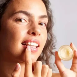 Baume à lèvres noisette bio Krème - pot de 10 g