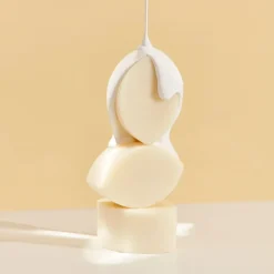 Crème démaquillante solide visage bio Krème - pain de 50g