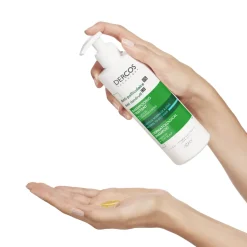 Dercos anti-pelliculaire shampooing traitant cheveux gras Vichy