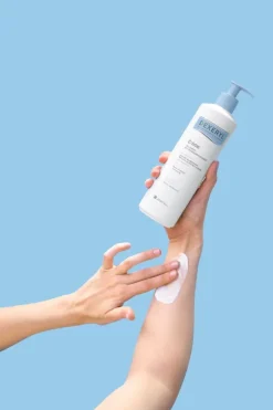 Dexeryl crème traitement sécheresses cutanées Pierre Fabre