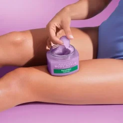 Exfoliant Body-Scrub luminosité Somatoline Cosmetic - pot de 350g