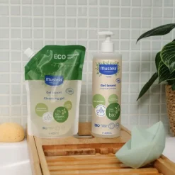 Gel lavant corps et cheveux sans parfum bio Mustela - flacon-pompe de 400 ml
