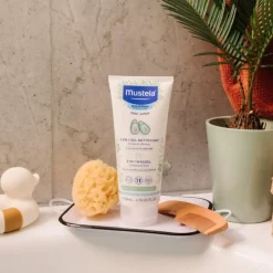 Gel nettoyant 2 en 1 corps et cheveux Mustela - tube de 200 ml