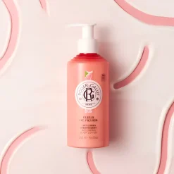Lait corps bienfaisant fleur de figuier Roger & Gallet - flacon-pompe de 250 ml