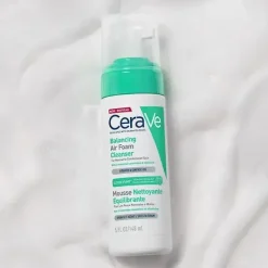 Mousse nettoyante équilibrante Cerave - flacon-pompe de 148ml