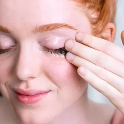 Palpebral Topialyse Démaquillant yeux SVR - flacon de 125 ml
