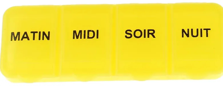Pilulier journalier petit format Médicapoche - un pilulier