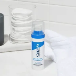 Sérum hydratant acide hyaluronique CeraVe - flacon-pompe de 30ml