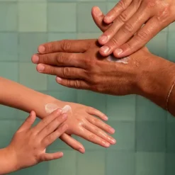 Stelatopia+ Crème relipidante anti-grattage bio Mustela