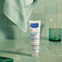 Stelatopia+ Crème relipidante anti-grattage bio Mustela