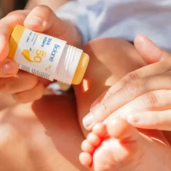 Stick solaire bébé SPF50 Biolane - stick de 20ml