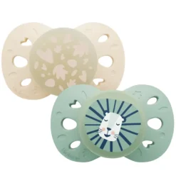 Sucettes anatomiques nuit 6-18 mois animaux Biolane - lot de 2 sucettes