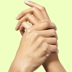 Sweet Lemon crème mains et ongles bio + stick à lèvres hydratant bio Nuxe