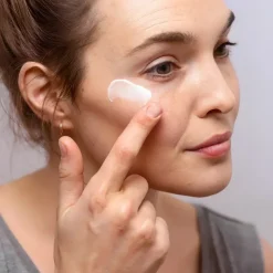 Topialyse palpébral crème apaisante paupières SVR - tube de 15 ml