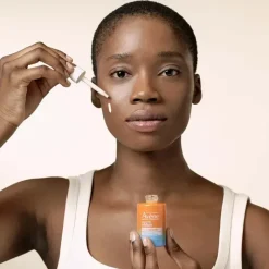 Ultra sérum SPF50+ hydrate durablement Avène - flacon-pipette de 30ml