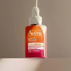 Ultra sérum SPF50+ repulpe instantanément Avène - flacon-pipette de 30ml