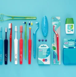 Universal Care brosse à dents Tepe - une brosse à dents