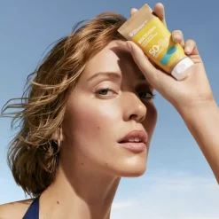 Waterlover Face Sunscreen Crème visage protection jeunesse SPF50+ Biotherm - tube de 50 ml