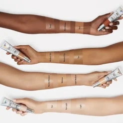 Your Skin But Better CC+ Cream Oil Free Matte CC Crème correctrice haute couvrance anti-pores apparents SPF40 It Cosmetics - tube de 32 ml